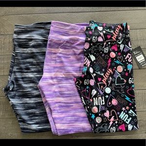 Girls athletic leggings bundle of 3!